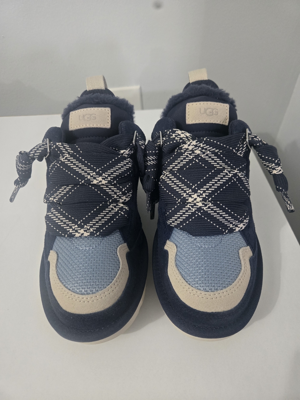 Rare! UGG Lowmel Dark Indigo & Sea Salt Plush Sneakers – Women’s 8 - Picture 2 of 9